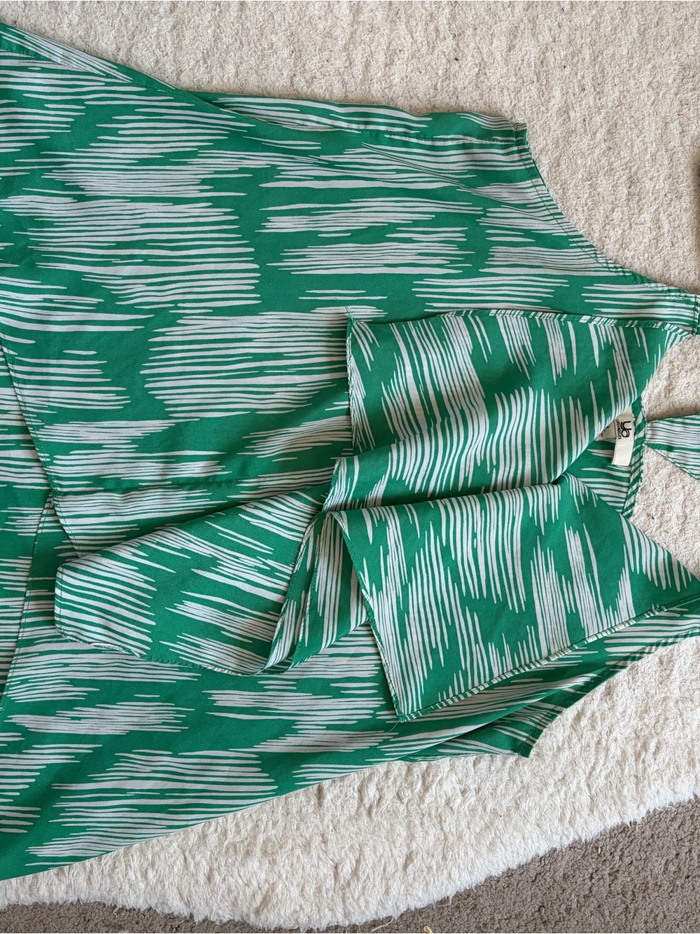 UB Los Angeles Green White Abstract Print Halter Neck Ruffle Blouse Large